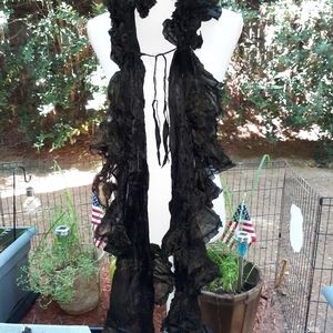 Late 1800-early 1900 ruffled Boa